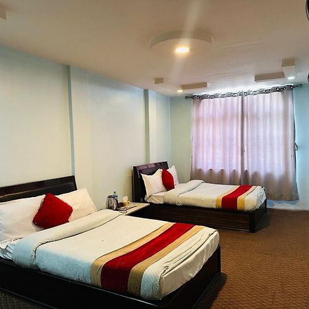 Hotel Delta Inn Катманду Экстерьер фото