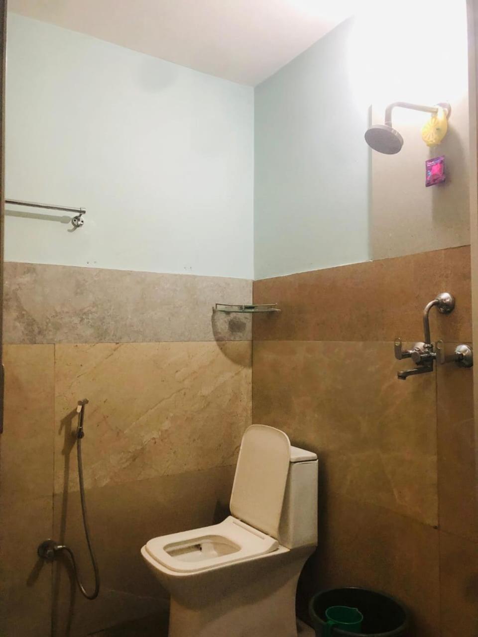 Hotel Delta Inn Катманду Экстерьер фото